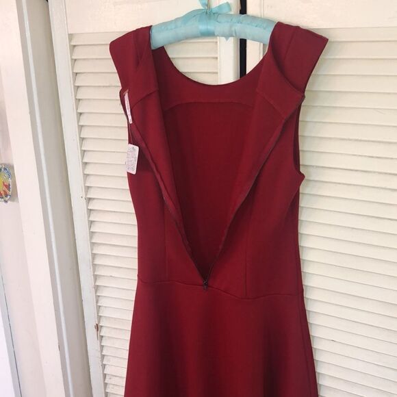 NWT FreeĀ People Fitā& Flare Skater Skirt Darts. Back Zip Deep Red. GreatāBasic! - Picture 10 of 17